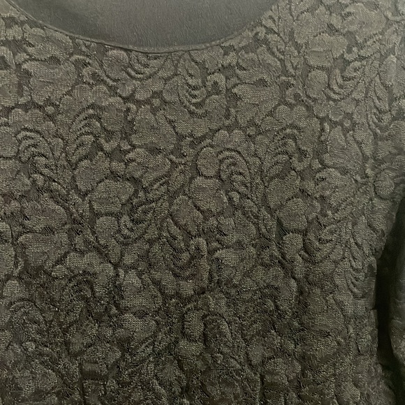 Chico’s Size 2, same as a 12/14, Black Lace Long Sleeve Top. - Picture 2 of 7